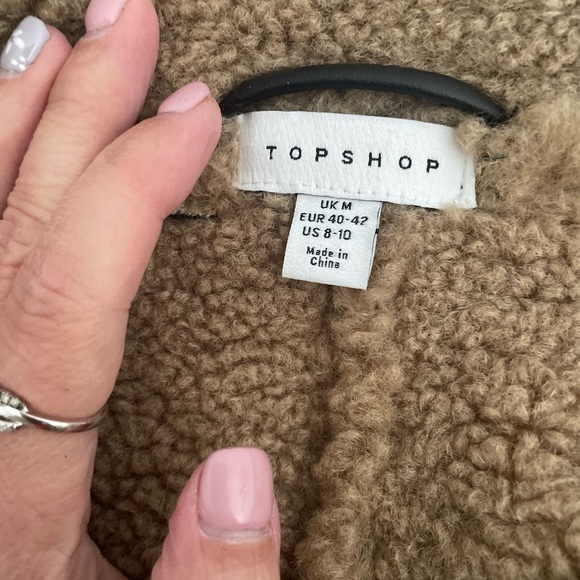 Like new Topshop heavy weight vegan leather coat in medium - Picture 13 of 13